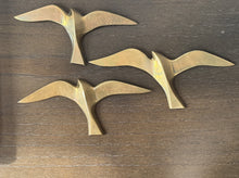 Load image into Gallery viewer, brass birds wall hanging
